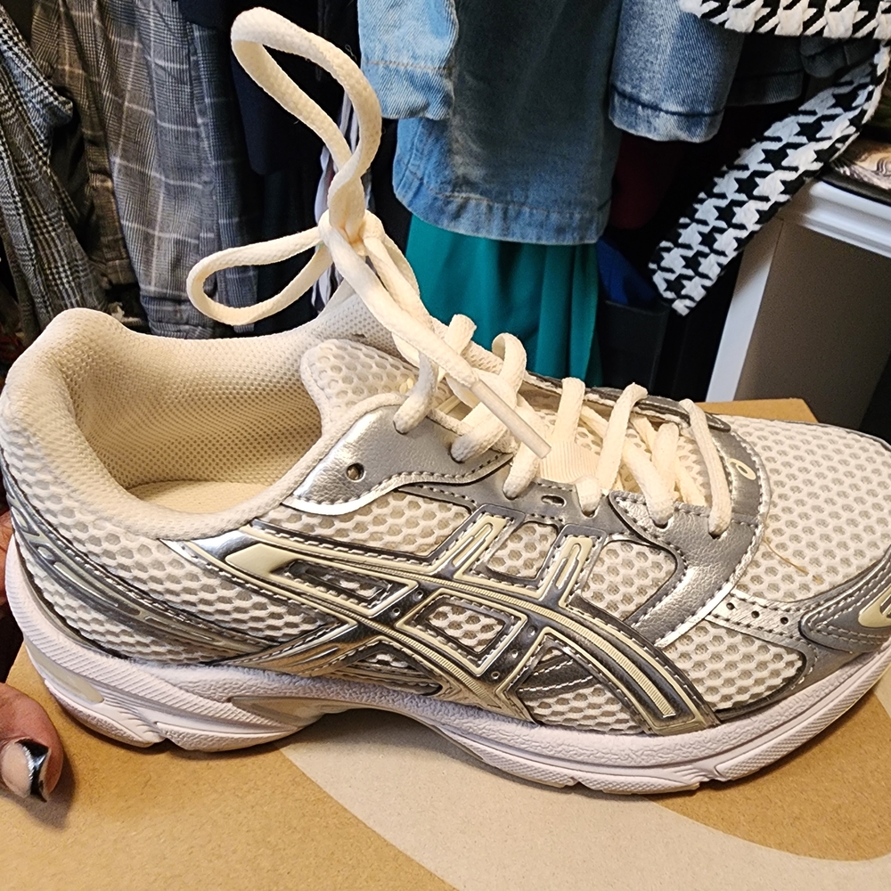 ASICS Women's Silver and Cream Sneakers